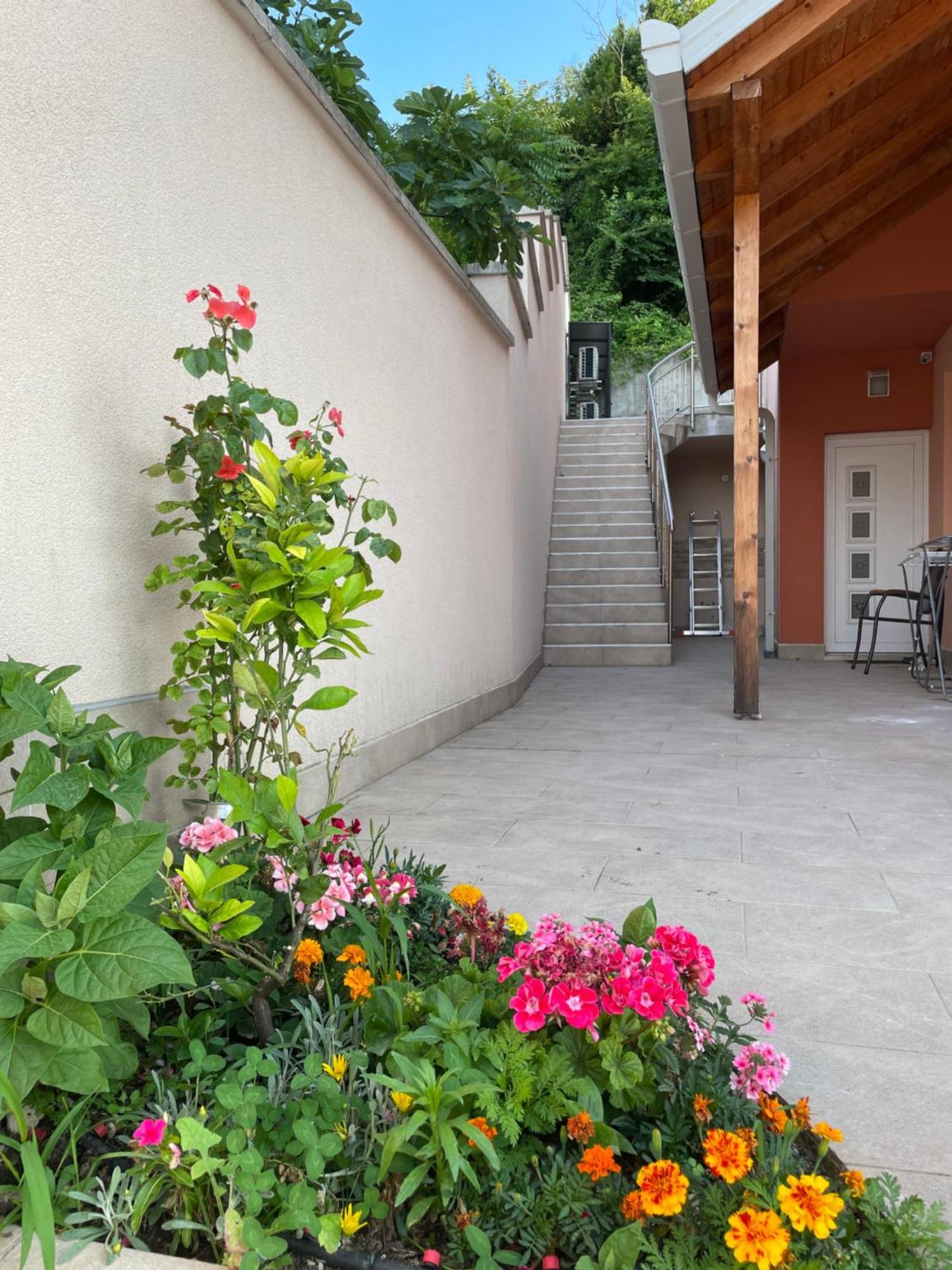 Apartments Enigma - With Private Parking Mostar Exterior foto